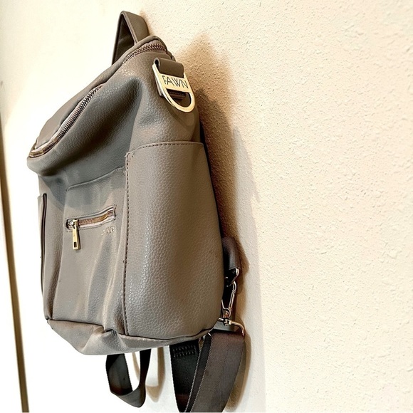 FAWN design- THE ORIGINAL DIAPER BAG - GREY mini size - Picture 5 of 12